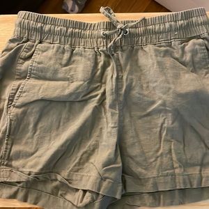 Gap women’s linen shorts